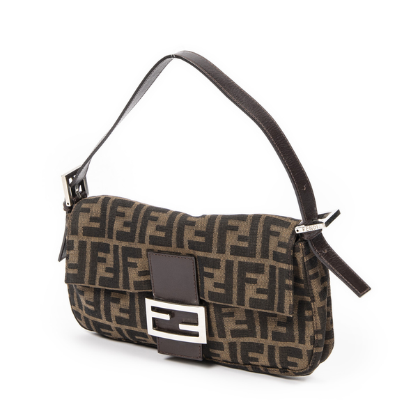 Fendi Baguette - Picture 2 of 10